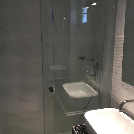 Nazos 1 Ξενοδοχείο 2*