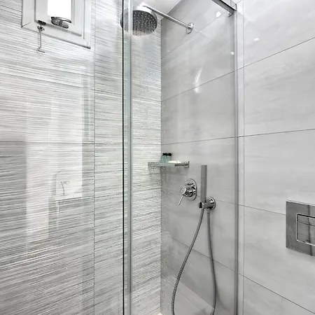 Ξενοδοχείο Nazos 1