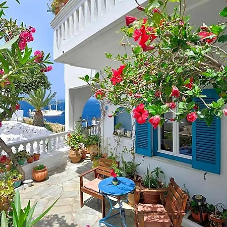Nazos 1 Hotel