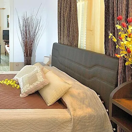 Hotel Nazos 1 2*