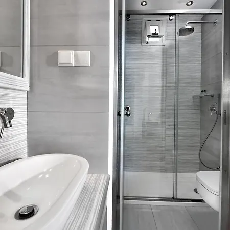 Hotel Nazos 1 2*