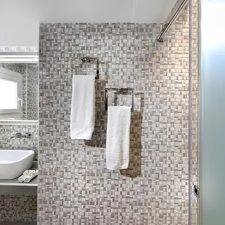 Hotel Nazos 1 2*
